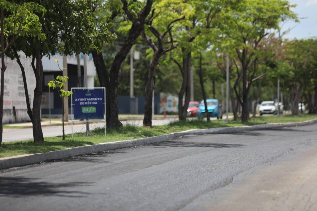 Realizará el Ayuntamiento repavimentación nocturna en vialidades de la Avenida Jacinto Canek. IMG 20250719 WA0016 1024x682