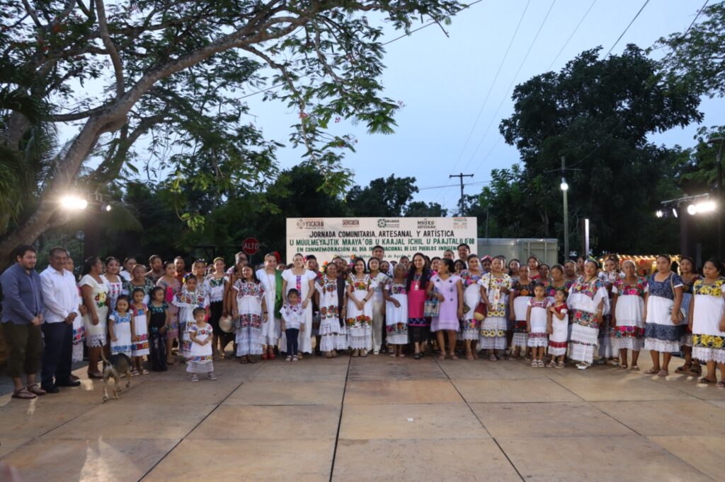 Con pasarela, jarana y artesanías, Yucatán honra al pueblo maya IMG 20250817 WA0048 1024x682