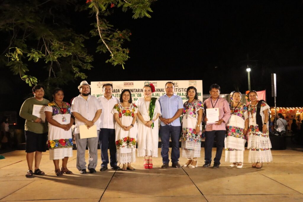Con pasarela, jarana y artesanías, Yucatán honra al pueblo maya IMG 20250817 WA0052 1024x682