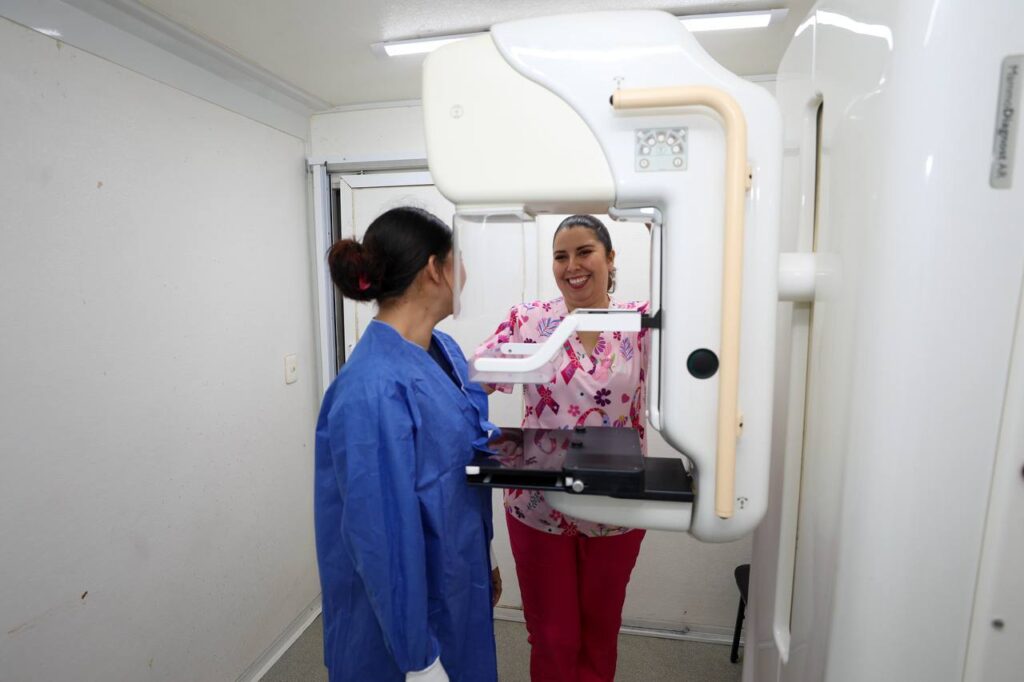 Cuida Cecilia Patrón de las mujeres meridanas con servicios de salud gratuitos IMG 20251008 WA0036 1 1024x682