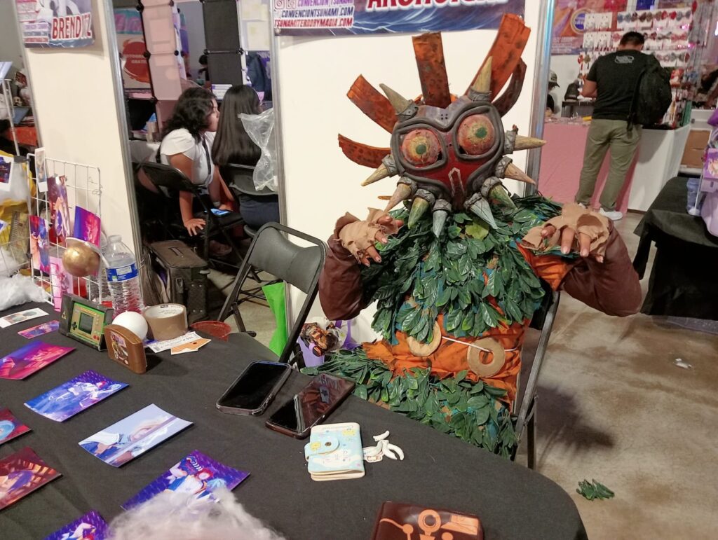 Creatividad y talento destacan en la Convención Tsunami: “Terror y Magia" IMG 20251011 WA0033 1024x771