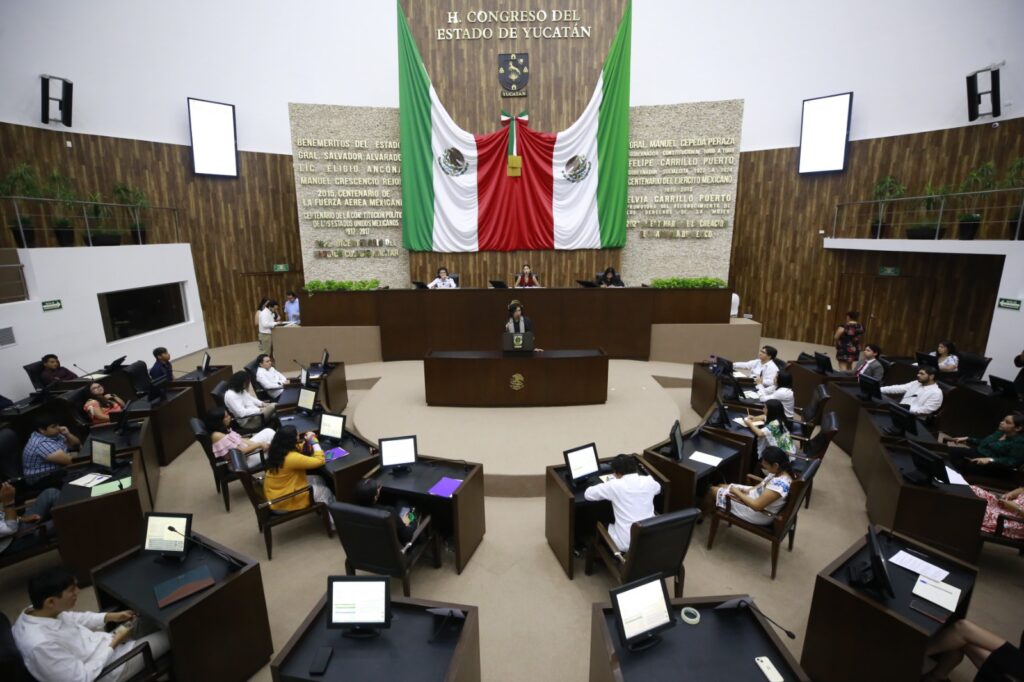 Juventudes Presentan Iniciativas En Favor De Yucatán IMG 20251029 WA0037 1024x682