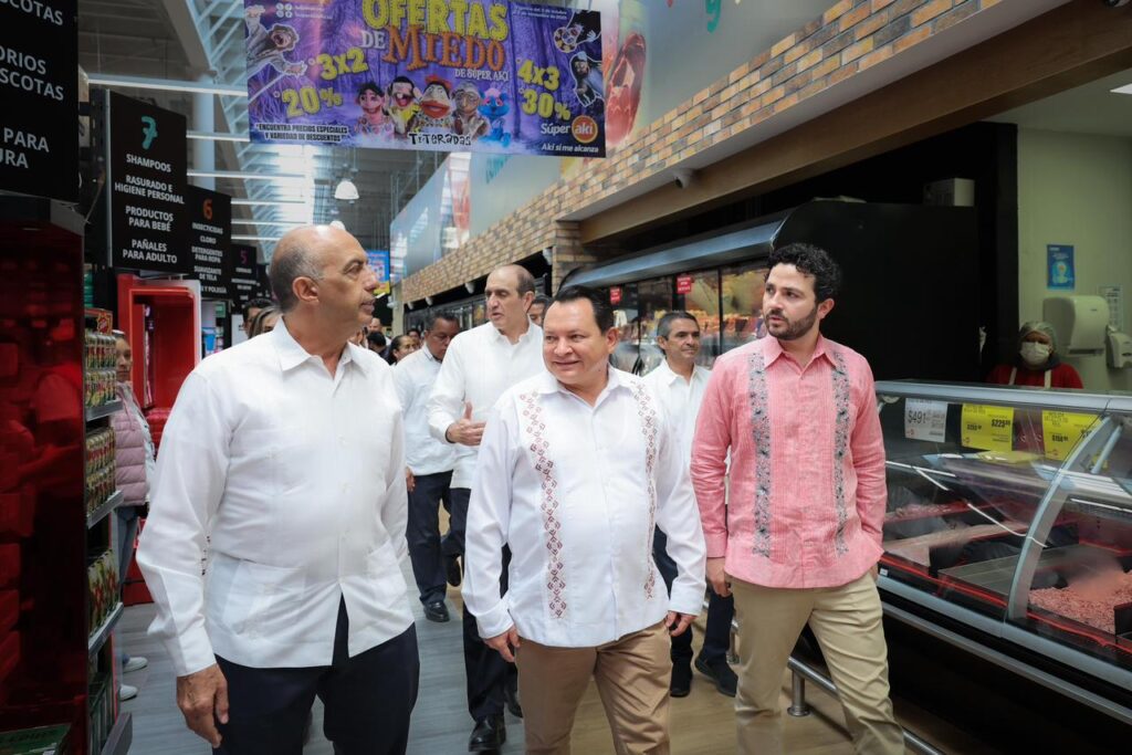 Súper Akí: la fuerza del comercio yucateco que impulsa el desarrollo regional IMG 20251029 WA0057 1024x683