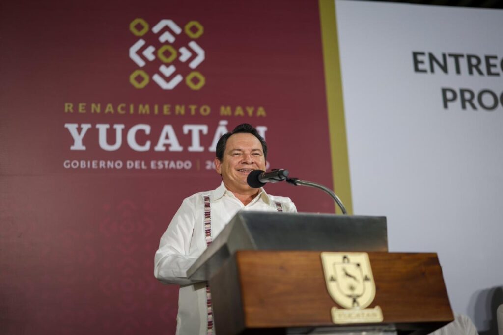 Microcréditos del Bienestar de hasta 20 mil pesos, acompañados de capacitación IMG 20251128 WA0036 1024x683