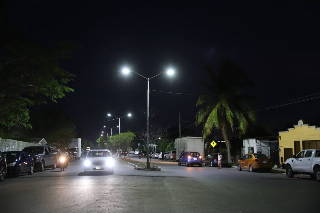 El presupuesto es de la gente, lo llevamos a obras y servicios para todo Mérida: Cecilia Patrón. IMG 20251202 WA0102 1024x682