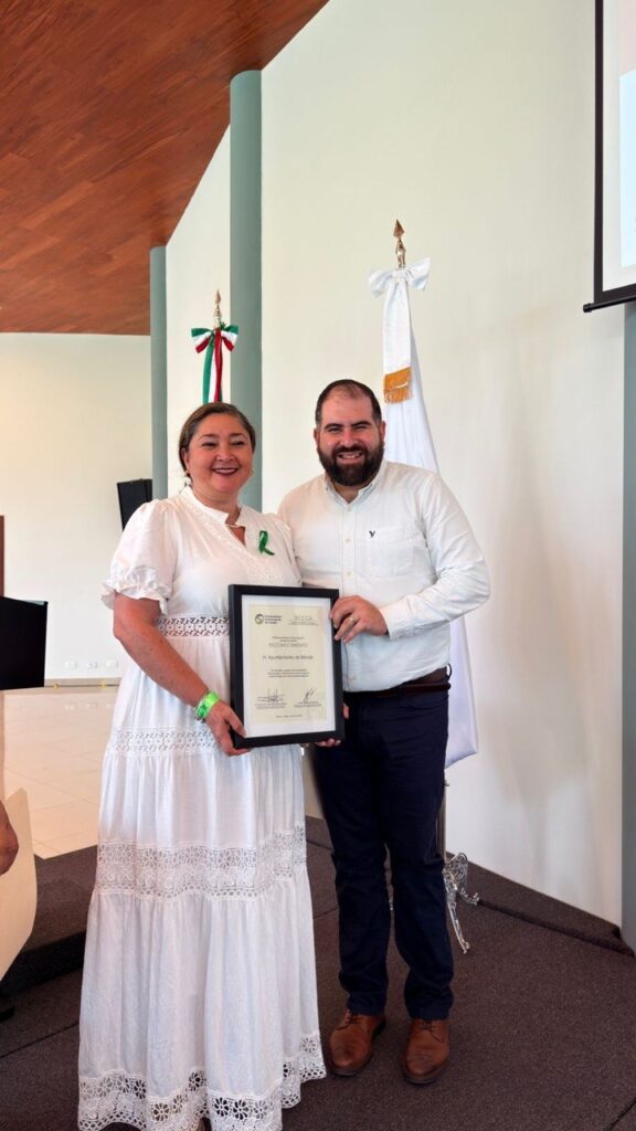Ayuntamiento de Mérida recibe reconocimiento por prácticas anticorrupción Imagen De WhatsApp 2025 12 09 A Las 17.06.34 Dad7fd6b 576x1024