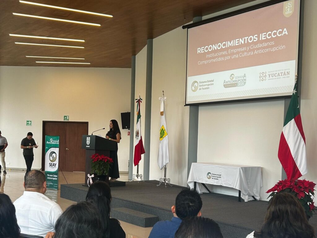 Reconocen en Yucatán a impulsoras e impulsores de la cultura de integridad Imagen De WhatsApp 2025 12 09 A Las 17.55.24 128ca7b1 1024x768
