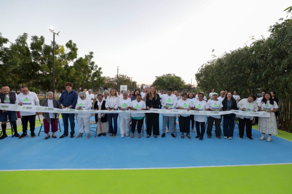 Inaugura Cecilia Patrón espacio deportivo en Centro Armonía para el cuidado integral de personas mayores WhatsApp Image 2026 01 27 At 12.39.55 1024x683