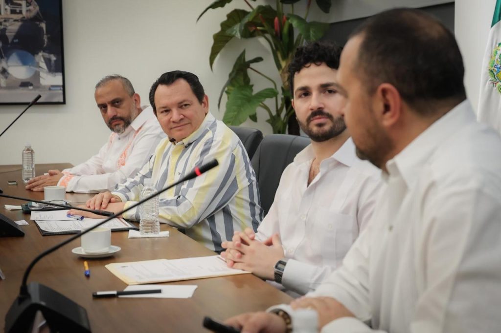 Exploran oportunidades para impulsar industria aeronáutica en Yucatán WhatsApp Image 2026 02 06 At 16.31.18 1024x682