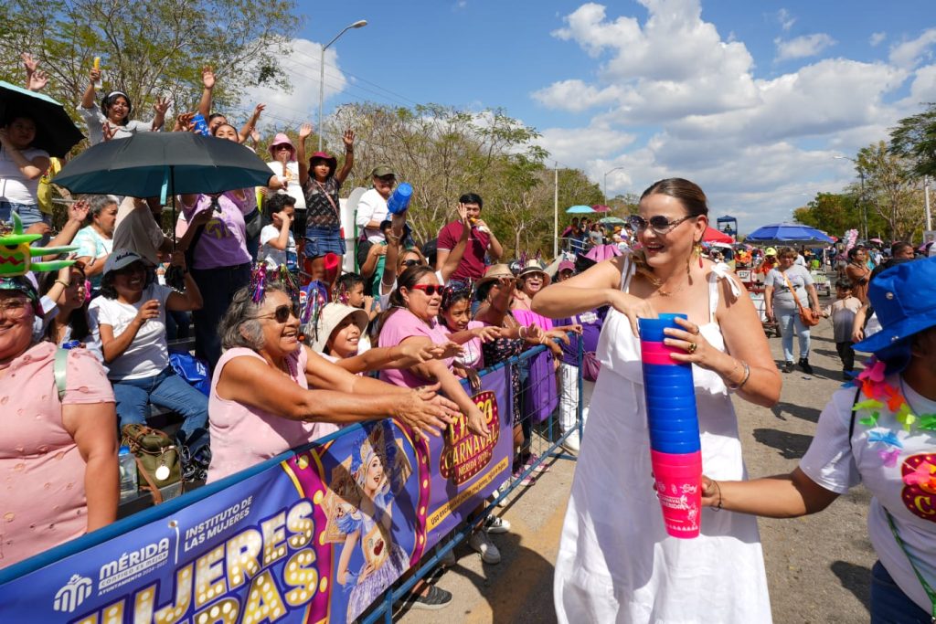 Circo Carnaval Mérida 2026: 300 mil voces celebran en paz la gran fiesta de Yucatán WhatsApp Image 2026 02 17 At 19.28.50 1024x683