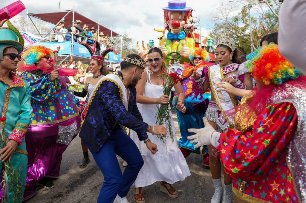 Circo Carnaval Mérida 2026: 300 mil voces celebran en paz la gran fiesta de Yucatán WhatsApp Image 2026 02 17 At 19.28.55 1024x682