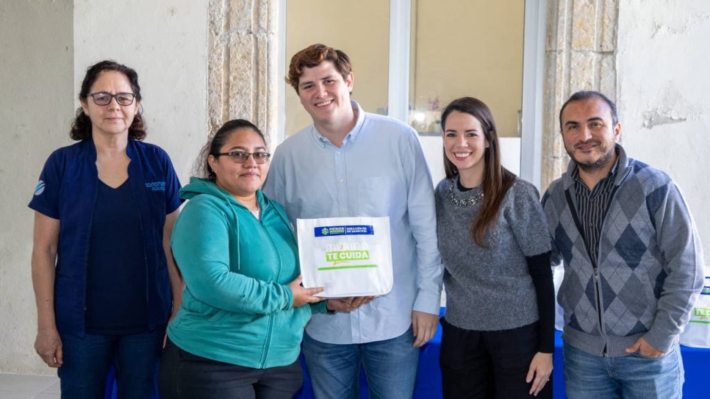 Ayuntamiento de Mérida entrega auxiliares auditivos que mejoran la vida de personas con discapacidad WhatsApp Image 2026 02 18 At 16.53.00 1024x575