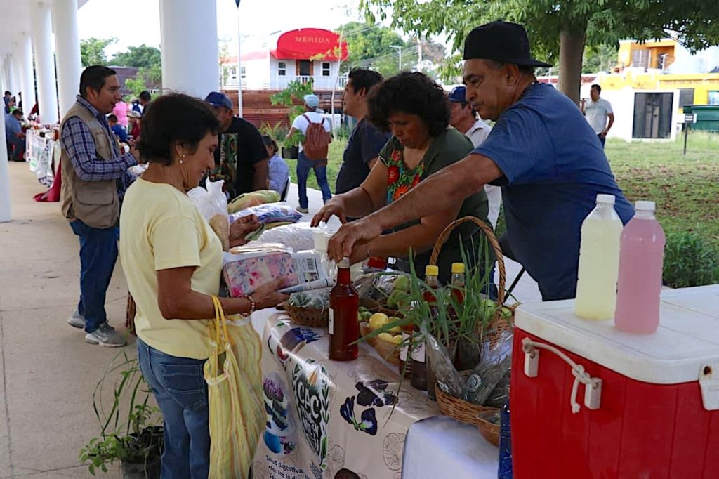 Regresa el Mercado Renacer del Campo Yucateco al Parque La Plancha WhatsApp Image 2026 02 25 At 14.58.41 1024x682