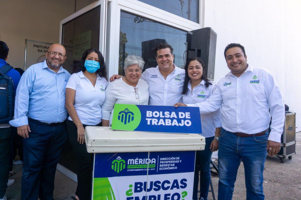 Más de 400 personas participan en Feria del Empleo en Mérida. WhatsApp Image 2026 02 27 At 15.15.59 1024x682