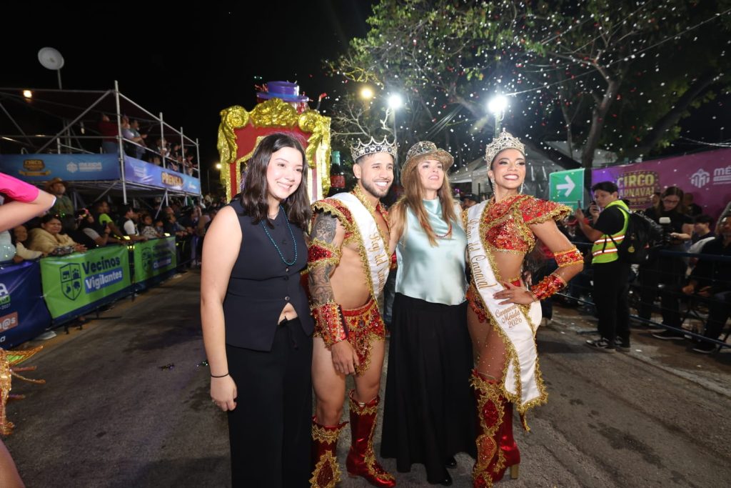 Más de 40 mil almas vibran en el Corso del Circo Carnaval Mérida 2026 A983c769 8fd0 4cb7 A2b6 035ff3ed380e 1 1024x683