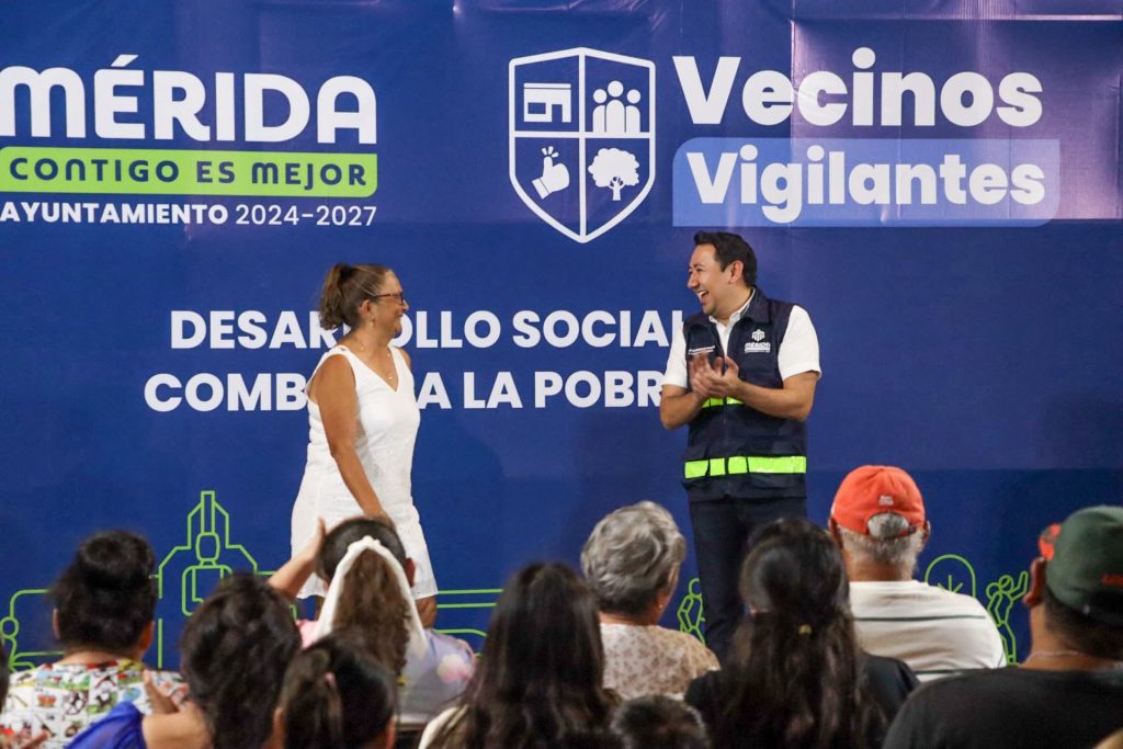 Ayuntamiento de Mérida fortalece la unión vecinal con el nombramiento de cuidadores de parque WhatsApp Image 2026 03 01 At 14.42.16 1 1024x683