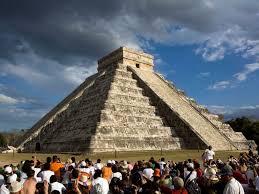 En Chichén Itzá, nada todavía 3