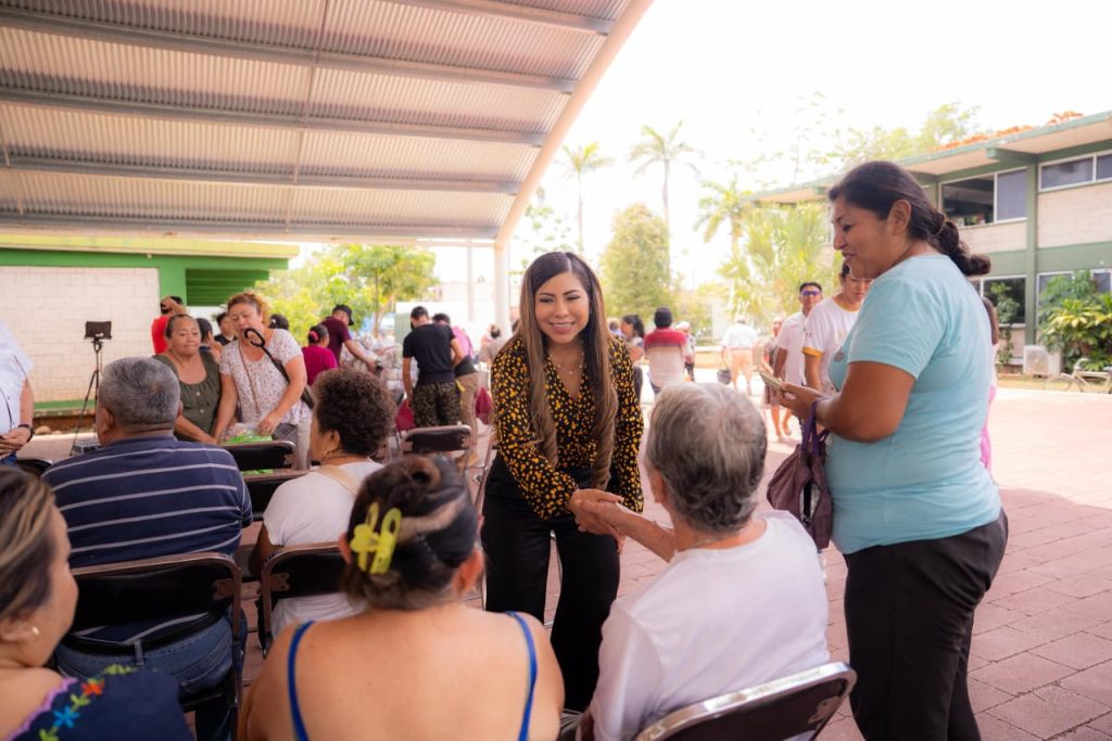 DIF Yucatán entrega 64 mil 132 canastas alimentarias a más de 32 mil personas en todo el estado 64542e32 0eac 4dec 8b62 F44e7c287150 1024x683