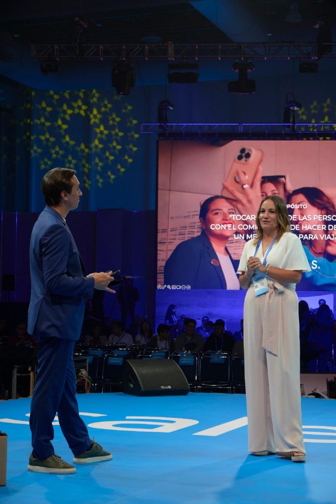 Posadas y Salesforce presentan el primer Concierge Digital con IA de la hotelería mexicana Imagen1 683x1024