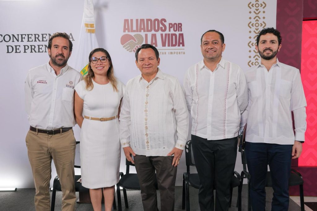 Arrecifes, seguridad y combate a la desinformación: Díaz Mena redefine el futuro de la costa yucateca 0e7c4c0a Db0d 48cc B90f D742a0ba60ee 1024x683