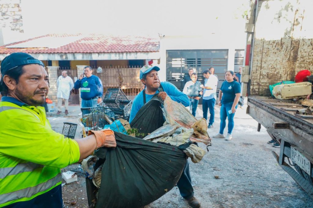 Mérida pone orden con mano firme: 732 clausuras y 154 operativos de alto impacto 7e0f47e6 0c6a 4b19 A3ea F26650cc8001 1024x682