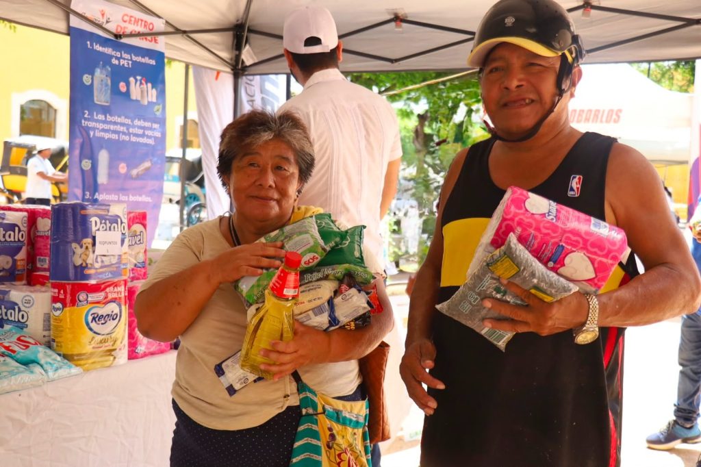 Mercado Circular recupera 1,363.5 kilogramos de reciclables en Izamal 9249c3c7 Dca1 40bc 9fce 642cd9089943 1 1024x682