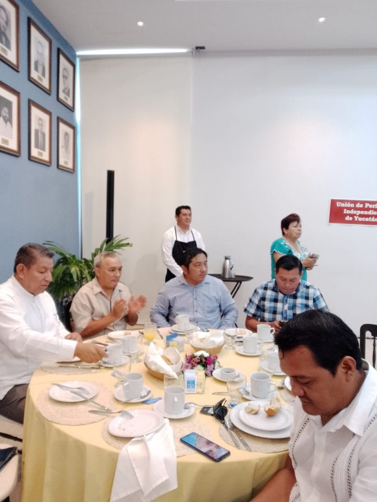Periodistas yucatecos impulsan histórica ley y reconocen trayectorias ejemplares WhatsApp Image 2026 06 14 At 08.27.03 1 768x1024