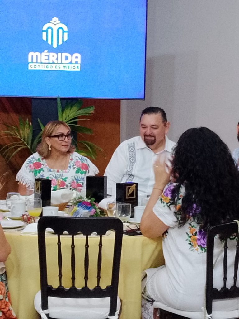 Periodistas yucatecos impulsan histórica ley y reconocen trayectorias ejemplares WhatsApp Image 2026 06 14 At 08.27.03 768x1024