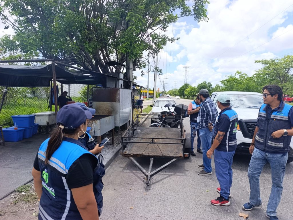Mérida realiza 16 operativos de Alto Impacto contra comercio en vía pública para avanzar con orden: Cecilia Patrón WhatsApp Image 2026 06 14 At 14.45.17 2 1024x771