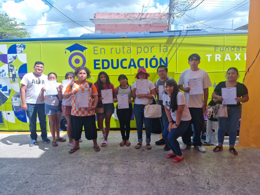 Aula móvil del Ieaey llegará a Cacalchén para acercar servicios de educación básica Aula móvil del Ieaey llegará a Cacalchén para acercar servicios de educación básica