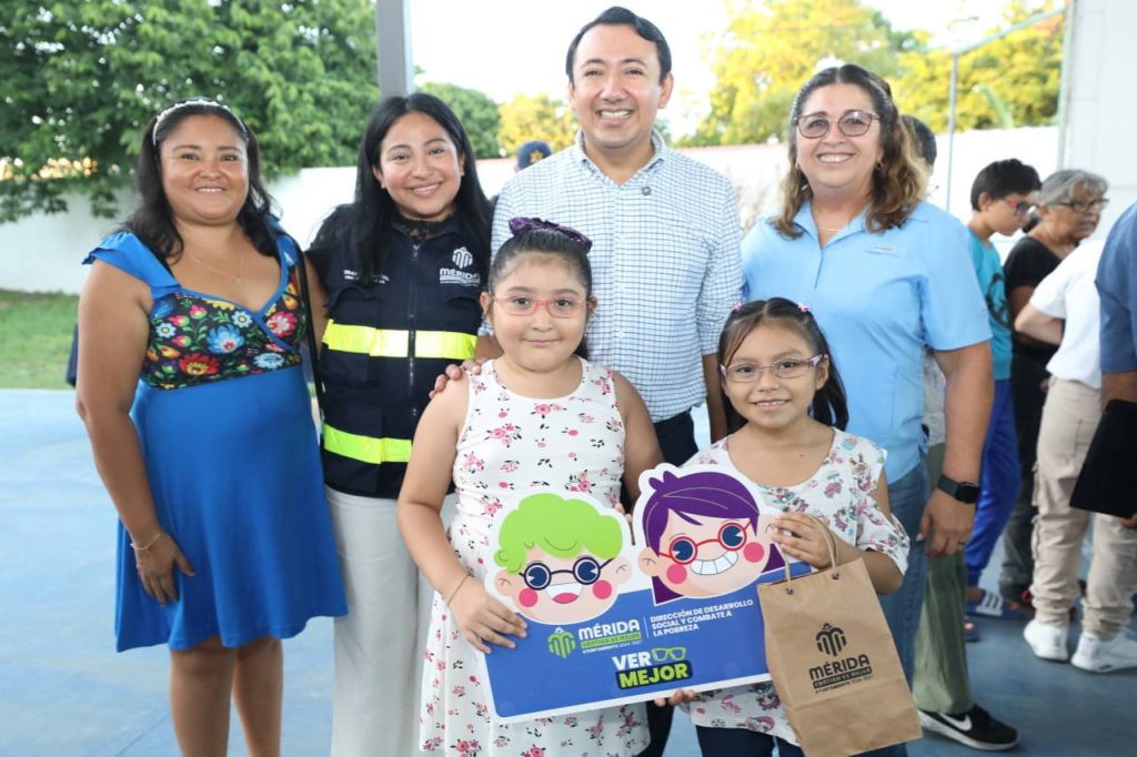 ESTE REGRESO A CLASES ESTRENA LENTES CON CECILIA PATRÓN