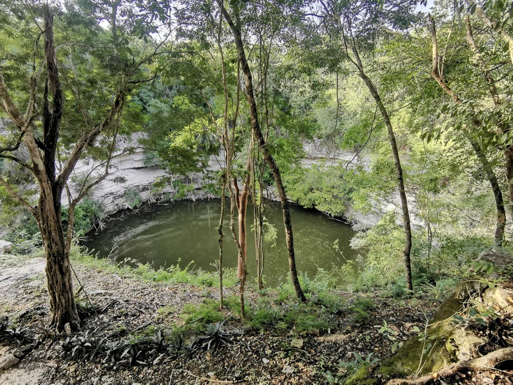 Escala tensión en Chichén Itzá: artesanos de Pisté rechazan versión del INAH y mantienen protesta