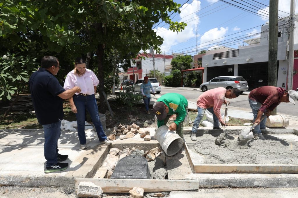 Entrega Cecilia Patrón calles repavimentadas y con señalética nueva en El Porvenir y Pensiones