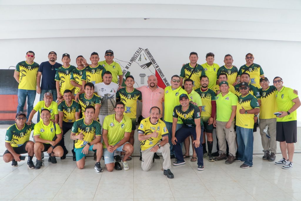 ¡Rueda el balón por la unidad!
