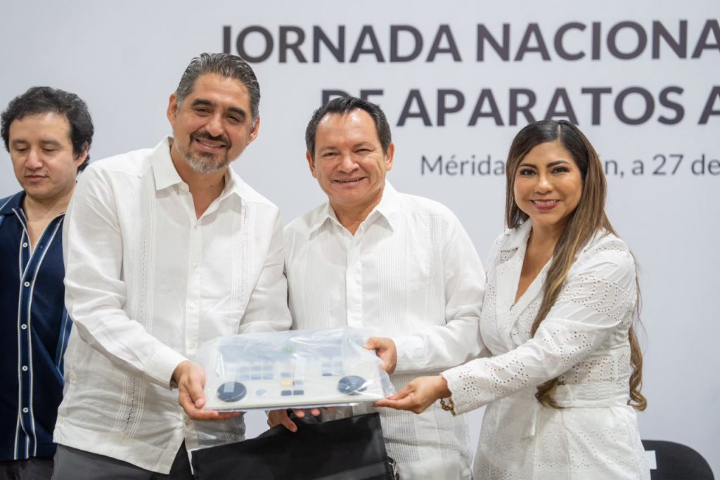 El bienestar es autonomía: Renacimiento Maya entrega apoyos auditivos El bienestar es autonomía: Renacimiento Maya entrega apoyos auditivos
