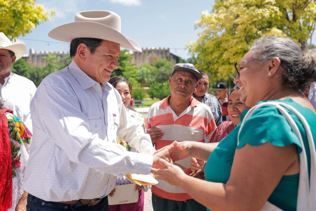 Invierte Renacimiento Maya 11. 760 mdp en beneficio de familias productoras del sur de Yucatán Invierte Renacimiento Maya 11. 760 mdp en beneficio de familias productoras del sur de Yucatán