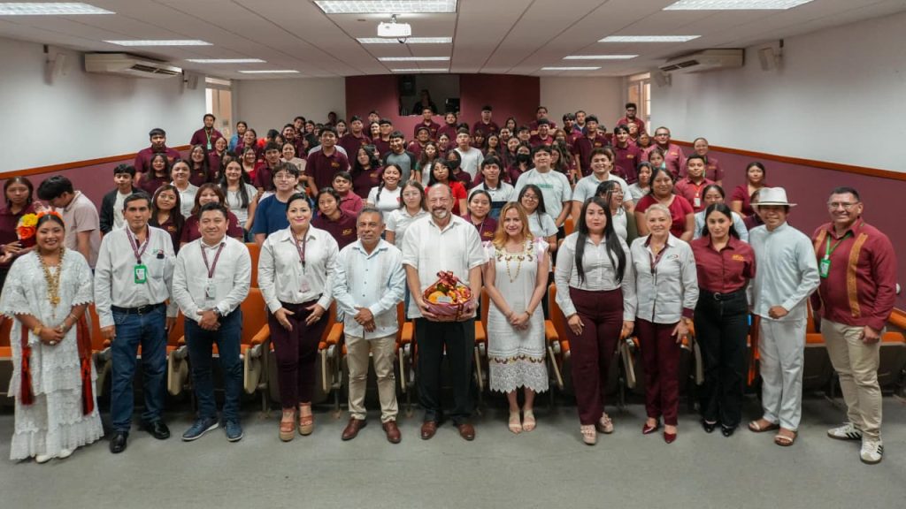 Proyecta Sefotur el futuro turístico de Yucatán con el impulso de los Pueblos Mágicos Proyecta Sefotur el futuro turístico de Yucatán con el impulso de los Pueblos Mágicos