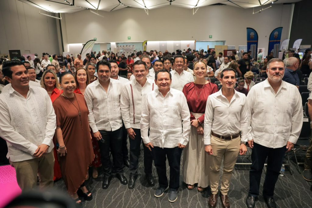 Gobernador Joaquín Díaz Mena impulsa proveeduría local para crear empleos bien pagados Gobernador Joaquín Díaz Mena impulsa proveeduría local para crear empleos bien pagados