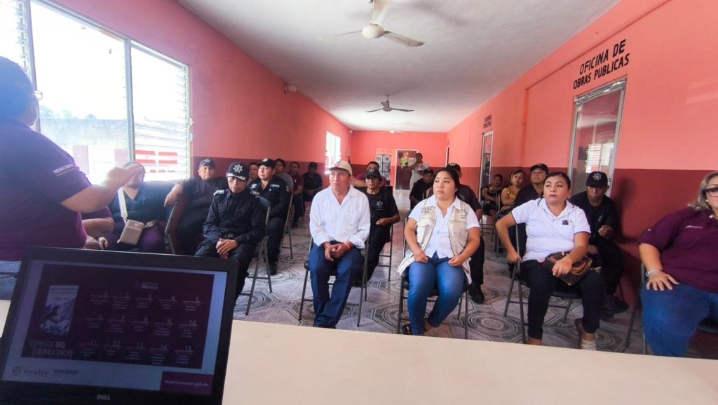 Capacitan a policías de Chikindzonot para atender casos de violencia de género CAPACITAN A POLICÍAS DE CHIKINDZONOT