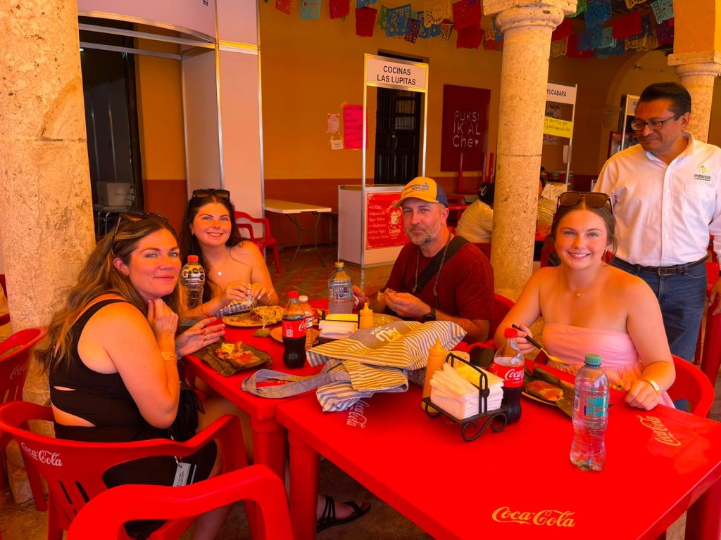 TURISMO EXTRANJERO EN LA FERIA TUNICH