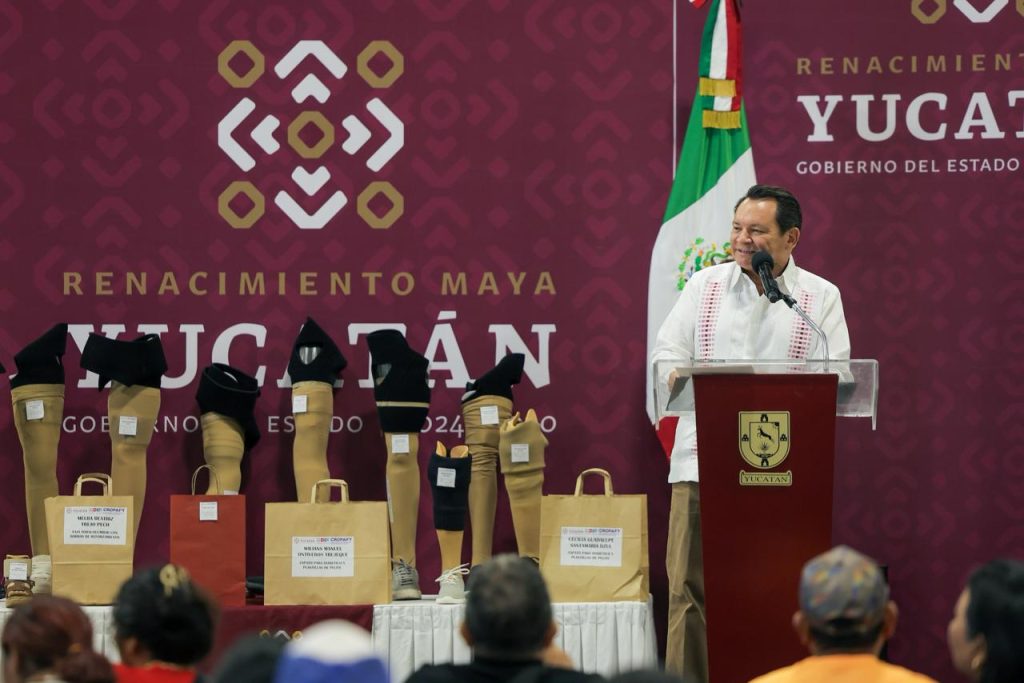 RENACIMIENTO MAYA ENTREGA APOYOS DE MOVILIDAD