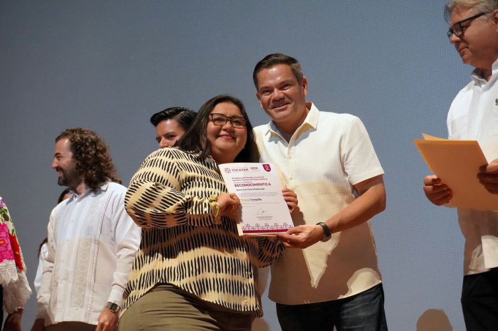 TRANSFÓRMATE PROFESIONALIZA 100 PRODUCTOS YUCATECOS PARA MEJORAR SU COMPETITIVIDAD