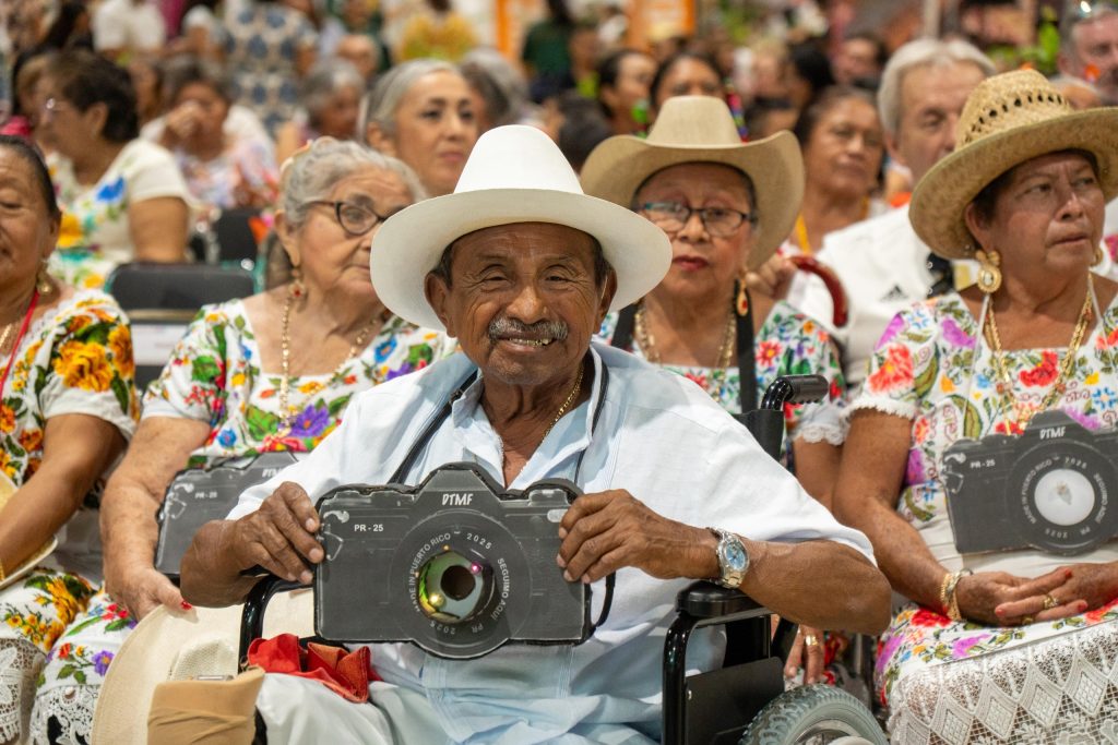 MÚSICA, BAILE Y ACTIVACIÓN FÍSICA EN LA EXPO PERSONAS ADULTAS MAYORES 2026