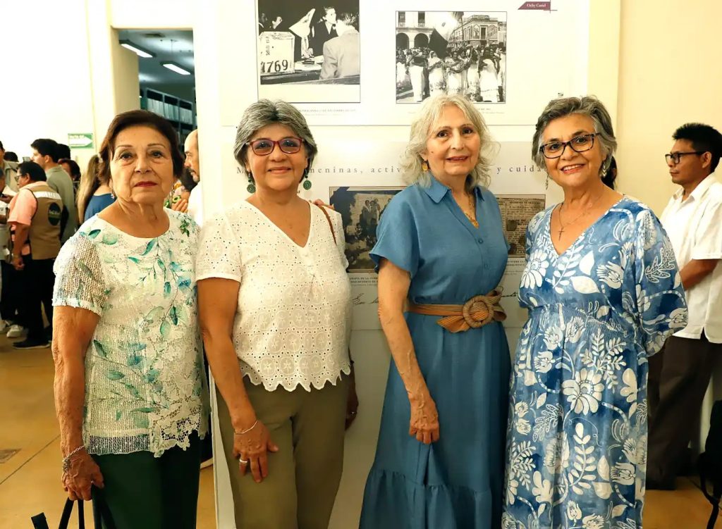 EXPOSICIÓN “MIRADAS FEMENINAS”
