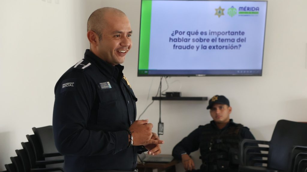 Policía de Mérida refuerza la prevención de ciberdelitos y extorsión en el sector empresarial