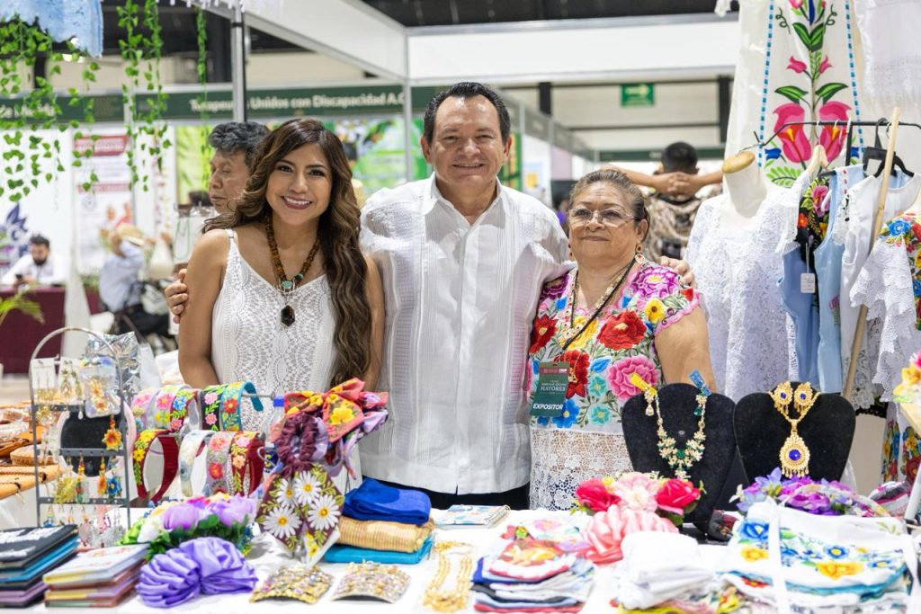 EXPO PERSONAS ADULTAS MAYORES BRINDA SERVICIOS GRATUITOS Y ACTIVIDADES DE BIENESTAR