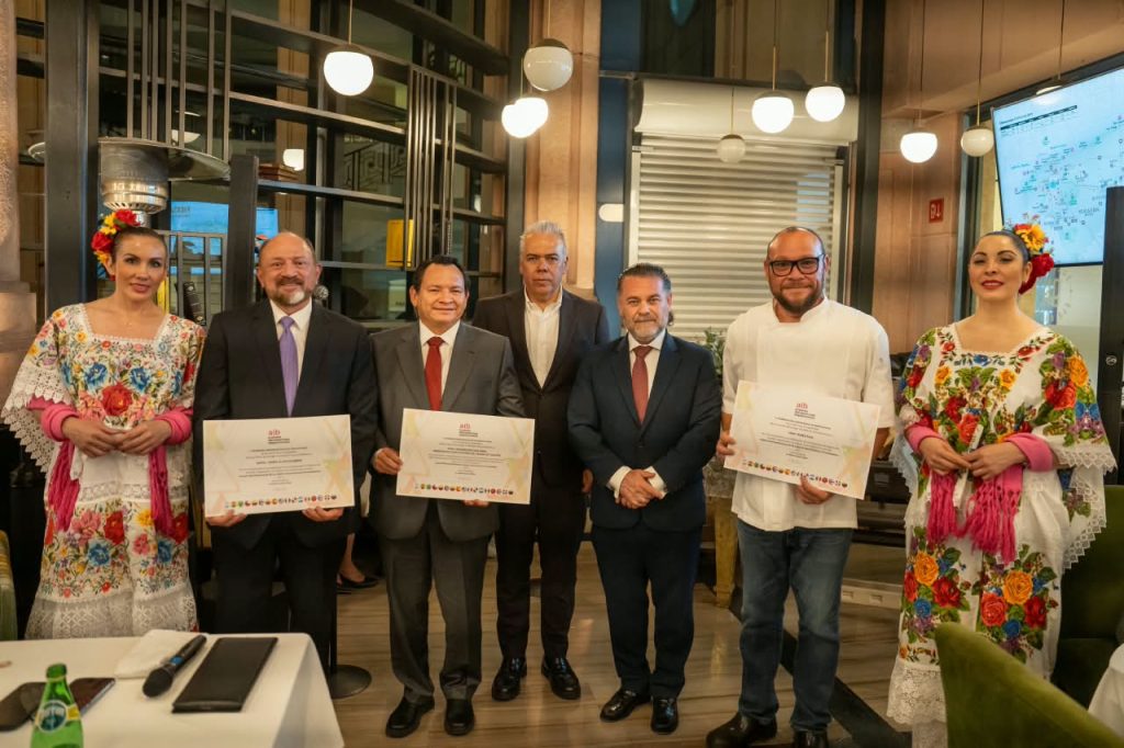 LA “TEMPORADA DE SABORES DE YUCATÁN” ATRAPA A PROMOTORES DE TURISMO NACIONAL EN LA CIUDAD DE MÉXICO