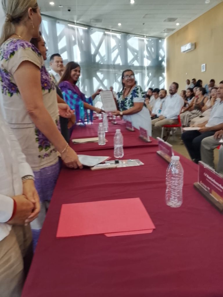 RECONOCEN TALENTO Y TRADICIÓN DE ARTESANAS Y ARTESANOS DE YUCATÁN