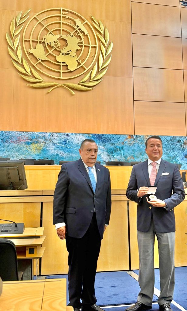 RECONOCEN EN LA ONU A HÉCTOR NAVARRETE MUÑOZ POR 15 AÑOS DE TRABAJO Y LIDERAZGO INTERNACIONAL