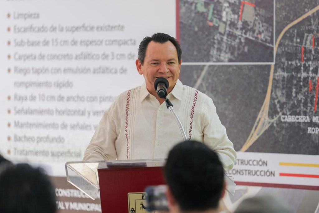 Renacimiento Maya reconstruye calles para 2,600 habitantes de Kopomá